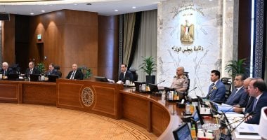 الحكومة: مد خدمة المدرسين المحالين للمعاش أثناء العام الدراسى لنهاية العام