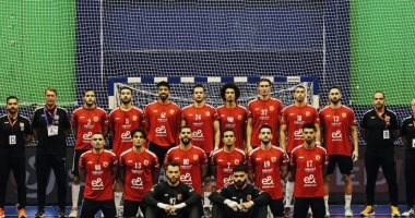 الأهلي يهزم الزمالك 31-28 ويتوج بلقب الكؤوس الأفريقية لليد.. صور 