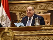 رئيس الشيوخ يرفع الجلسة العامة بعد الموافقة على خطة تنمية مصر 2025/26