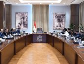 رئيس الوزراء يستعرض مجموعة مقترحات لخفض معدلات الدَين كنسبة من الناتج المحلى